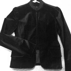 Size Small stretch velvet blazer